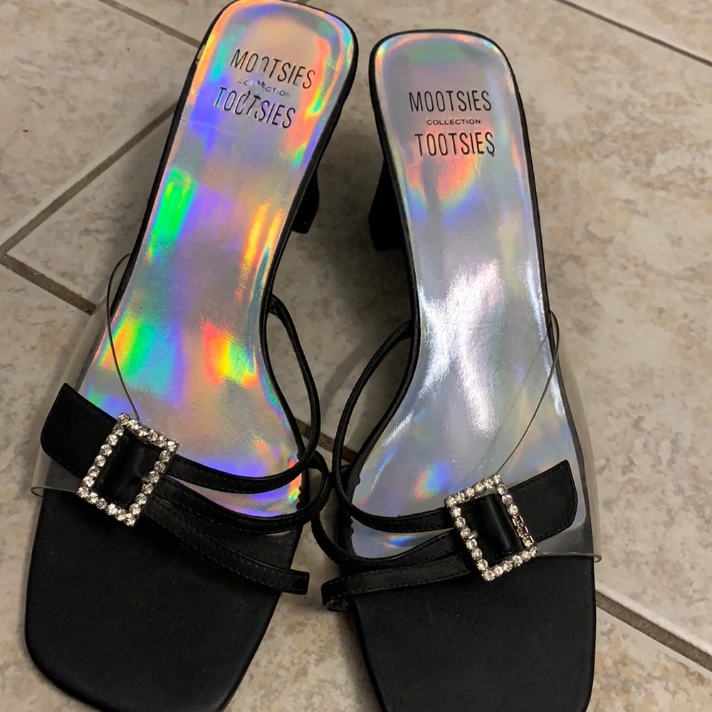 Holographic sole heels